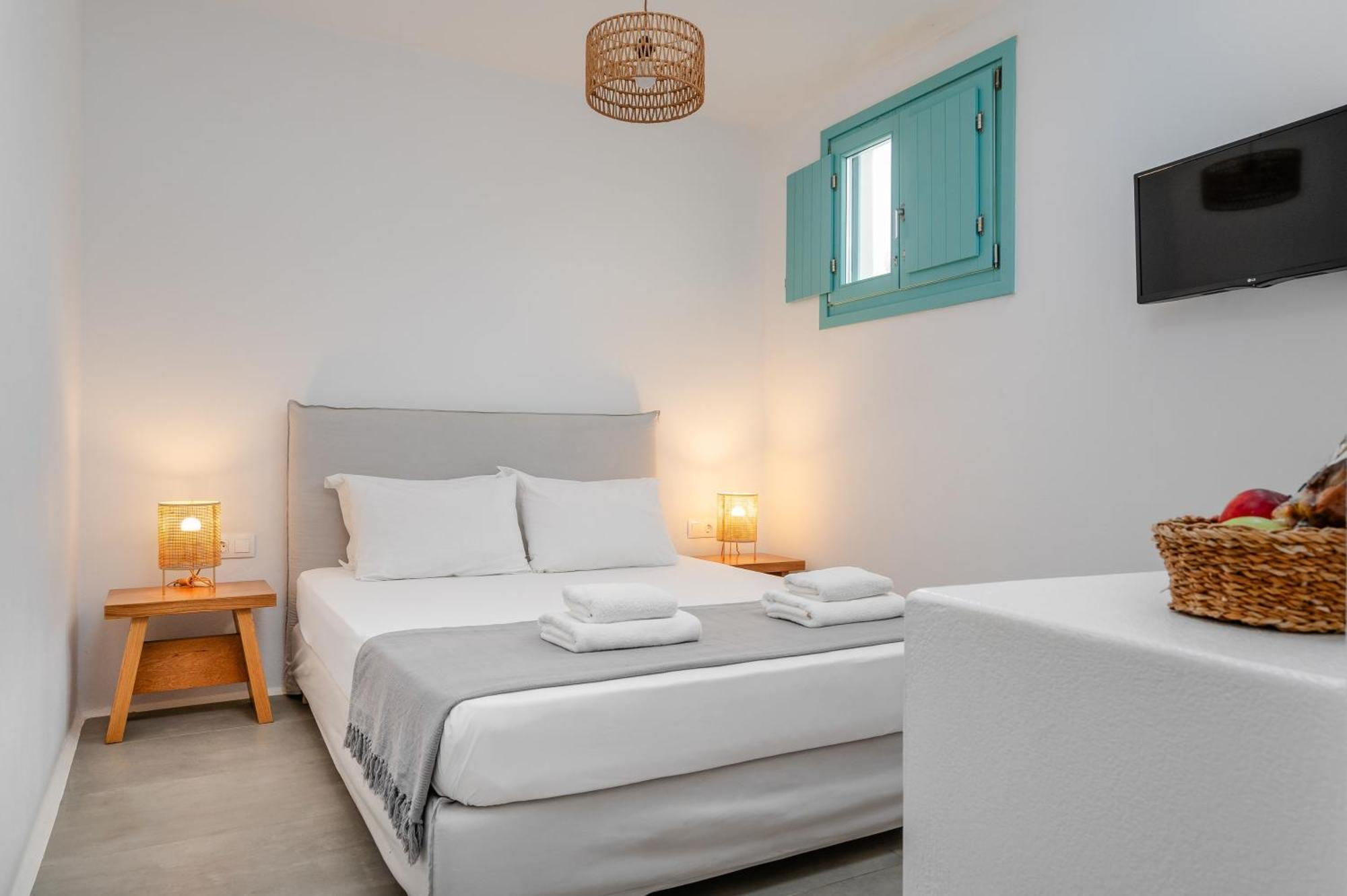 Ploes Seaside Houses Plaka  Bagian luar foto