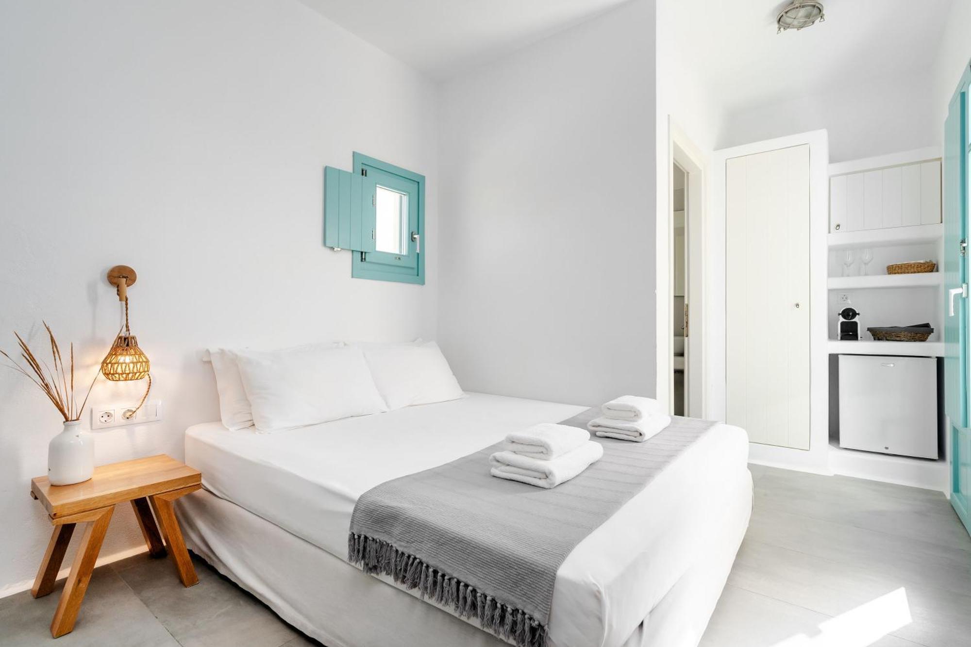 Ploes Seaside Houses Plaka  Bagian luar foto